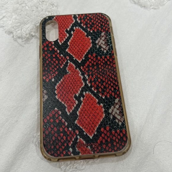 iPhone XR case - Picture 1 of 1